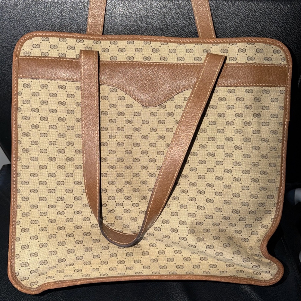 Gucci Beige and Brown GG Canvas Shoulder Tote Vintage - Picture 3 of 8